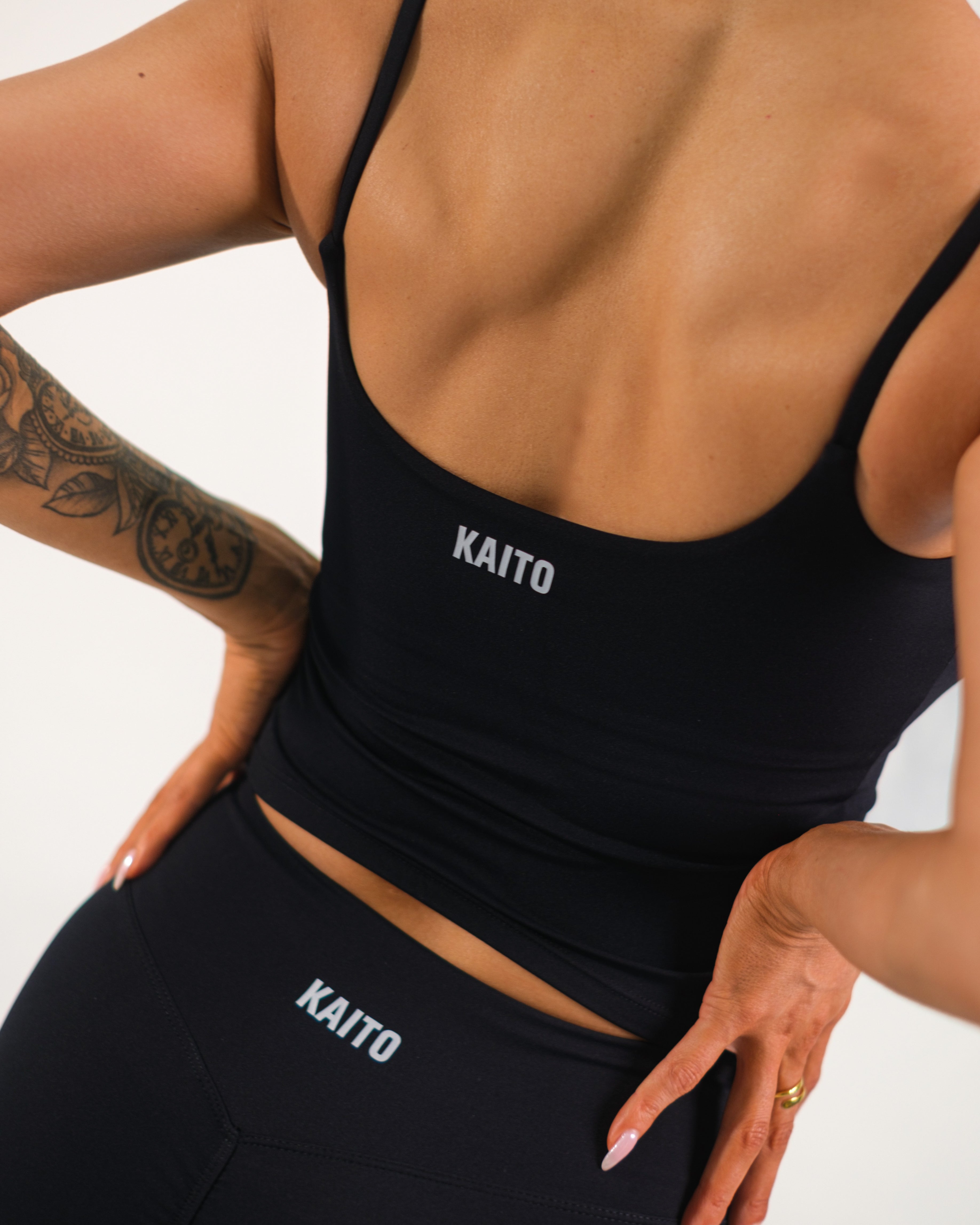 Sculpt Minimal Tank | Black